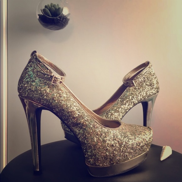 Shoes - Glittery heels